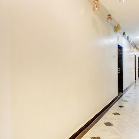 Spot On Harihar Lodging And Yatri Niwas Hotel Colhapur Exterior foto