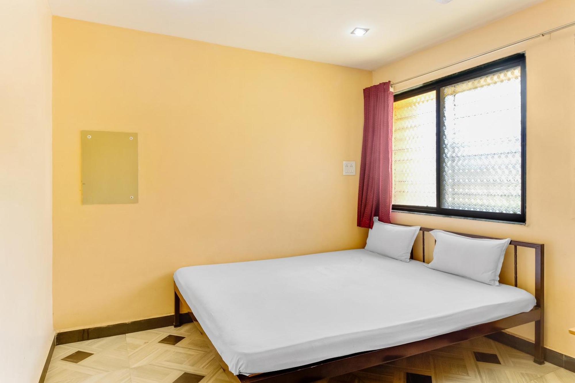 Spot On Harihar Lodging And Yatri Niwas Hotel Colhapur Exterior foto